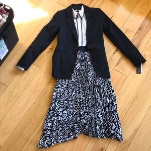 Black & White Skirt.      Blouse 45$.